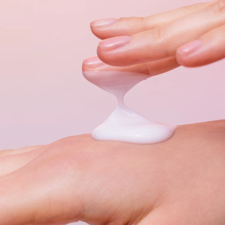 Fluff Blueberry Mochi - Jogurt do ciała 180 ml konsystencja