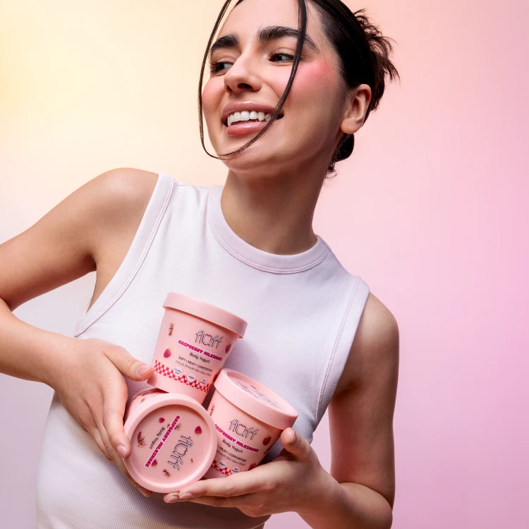 Fluff Raspberry Milkshake - Jogurt do ciała 180 ml